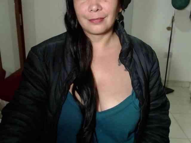 vivian-milf-paint webcam