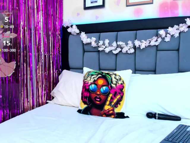 VioletaCollins's BongaCams show and profile