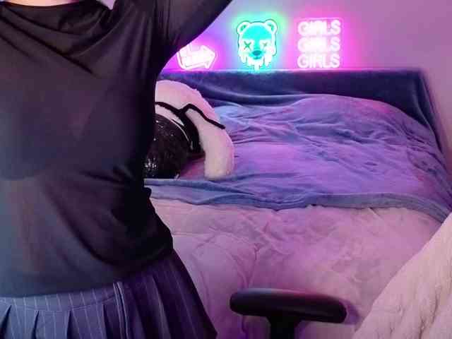 Pussybloom webcam