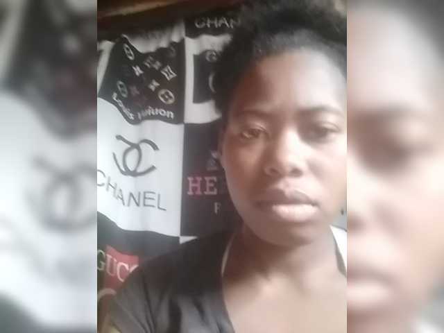 Miranda7 live cam on BongaCams