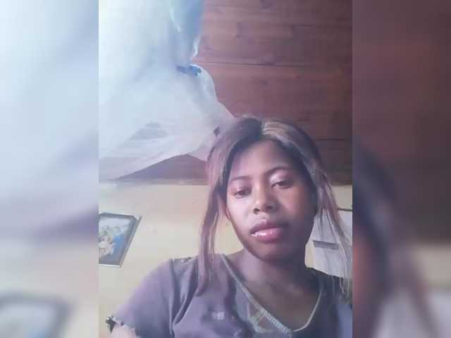 Miranda7 live cam on BongaCams