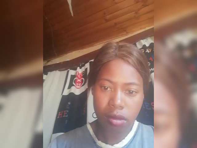 Miranda7 live cam on BongaCams