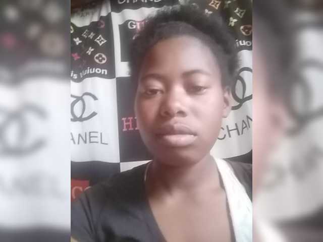 Miranda7 live cam on BongaCams