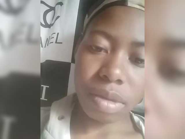 Miranda7 live cam on BongaCams