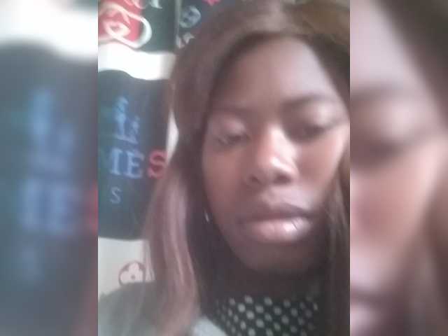 Miranda7 live cam on BongaCams