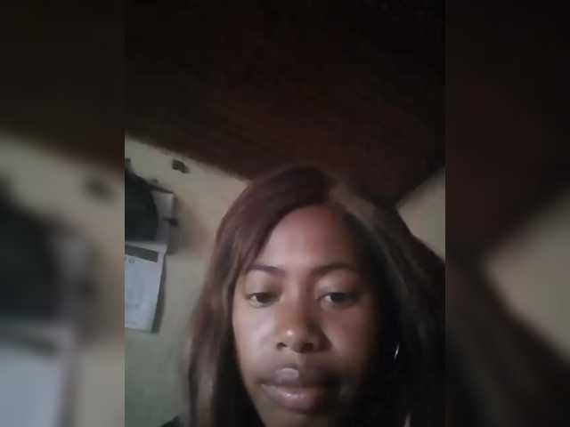 Miranda7 live cam on BongaCams
