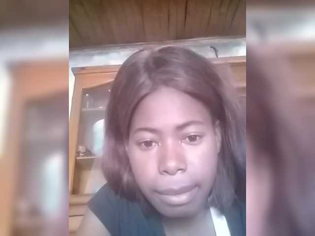 Miranda7 live cam on BongaCams