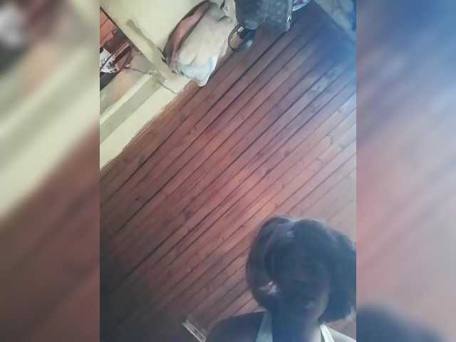 Miranda7 live cam on BongaCams