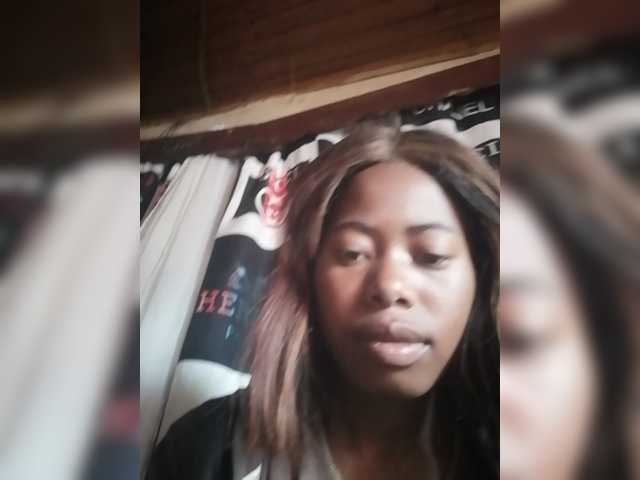 Miranda7 live cam on BongaCams