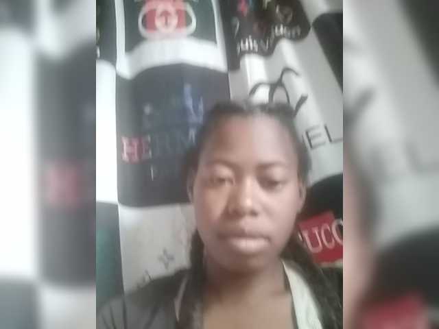Miranda7 live cam on BongaCams