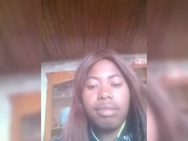 Miranda7 live cam on BongaCams