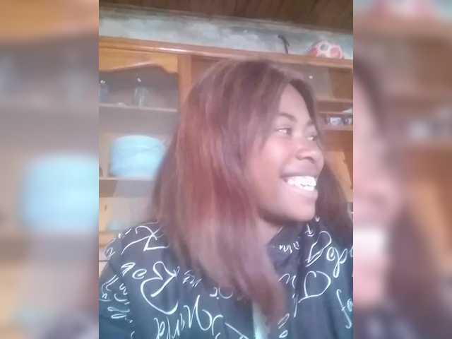 Miranda7 live cam on BongaCams