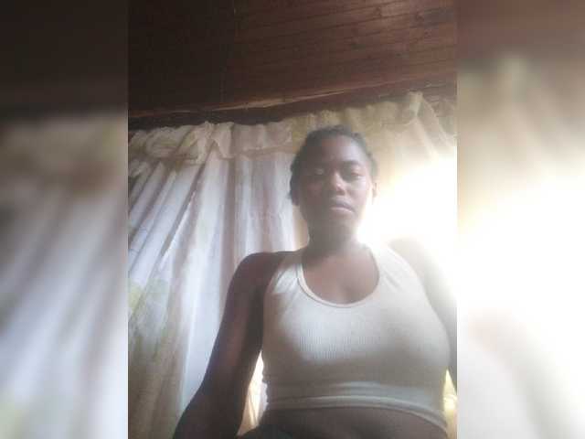 Miranda7 live cam on BongaCams