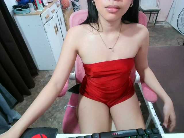 sweetgirl-sarrah live cam on BongaCams