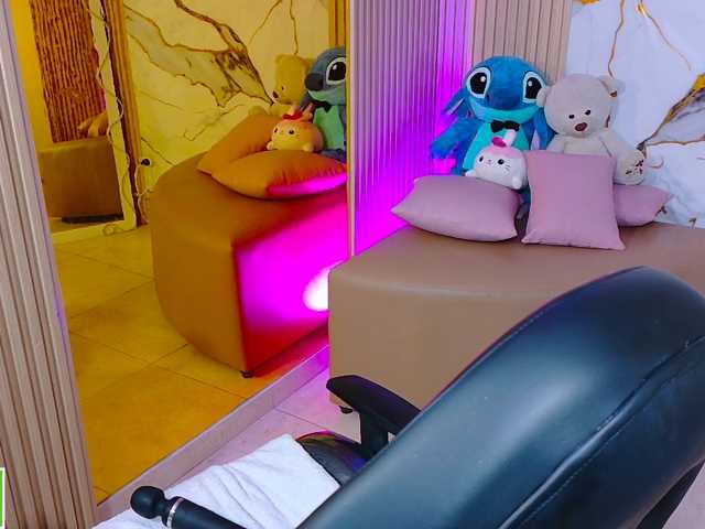 Ameliiaa-tay live cam on BongaCams
