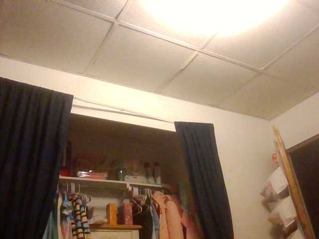 starlight1983's BongaCams show and profile