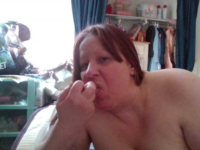 starlight1983 live cam on BongaCams
