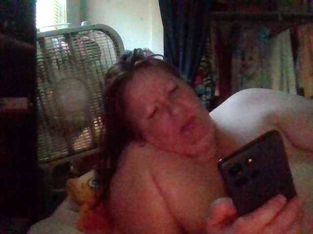 starlight1983 live cam on BongaCams
