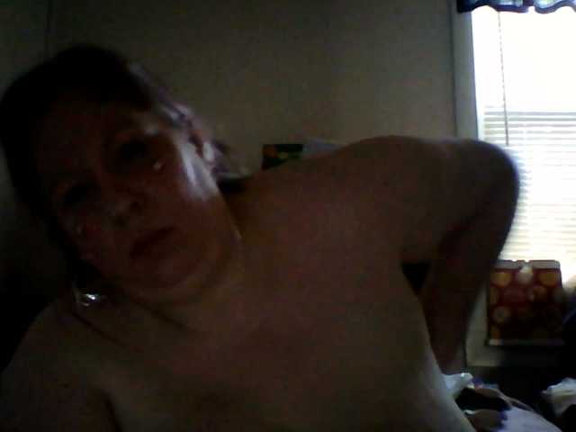 starlight1983 live cam on BongaCams