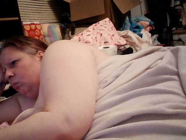 starlight1983, live now on BongaCams