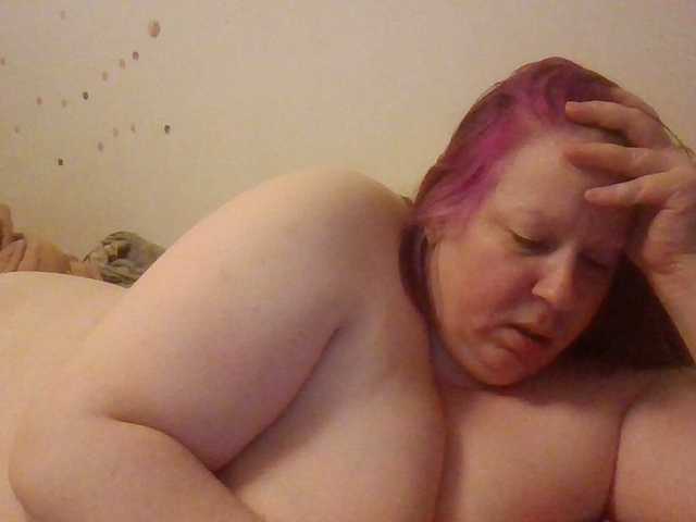 Chat with starlight1983 live cam