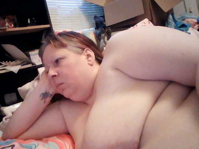 starlight1983, live now on BongaCams