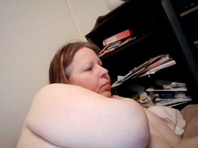 starlight1983, live now on BongaCams