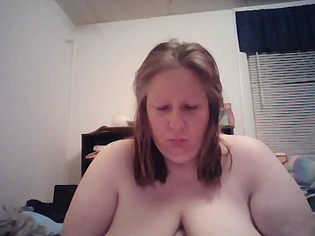 starlight1983, live now on BongaCams