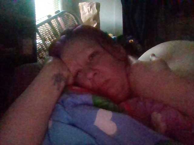 starlight1983's BongaCams show and profile