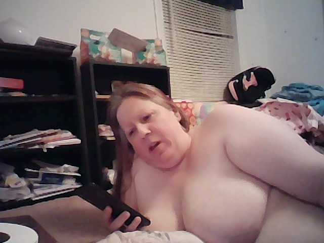 starlight1983, live now on BongaCams