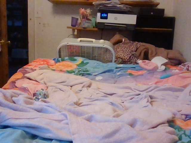 starlight1983 live cam on BongaCams