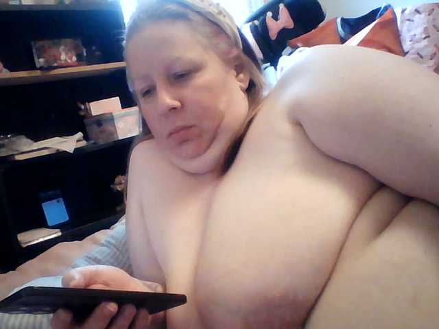 starlight1983 live cam on BongaCams