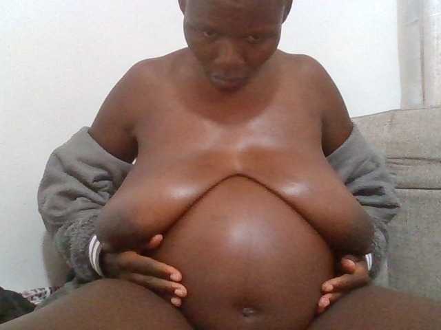 Matinah's BongaCams show and profile