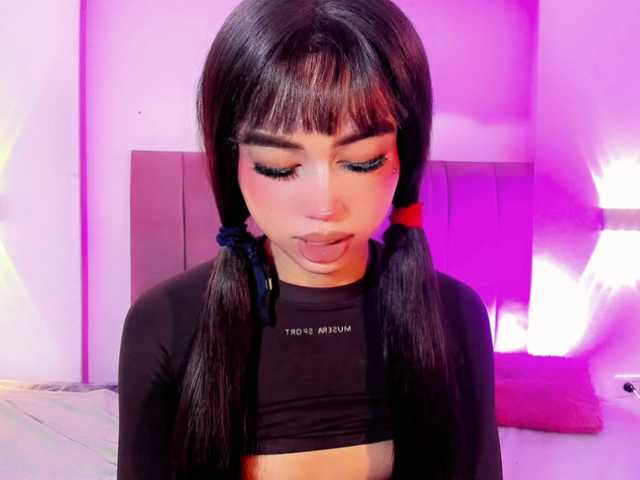 Sarahh-Sophia live webcam show
