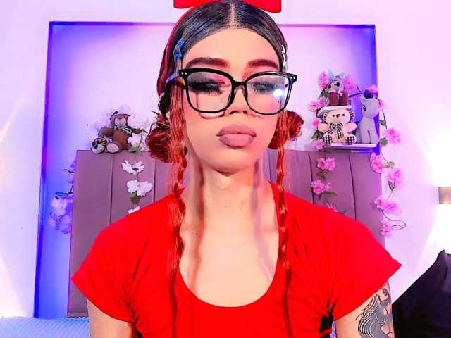 Sarahh-Sophia
