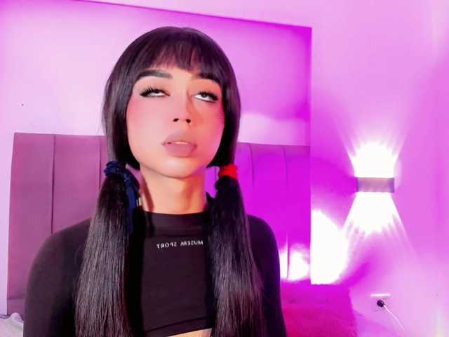 Sarahh-Sophia live webcam show