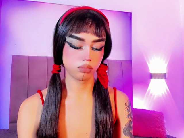 Sarahh-Sophia live webcam show