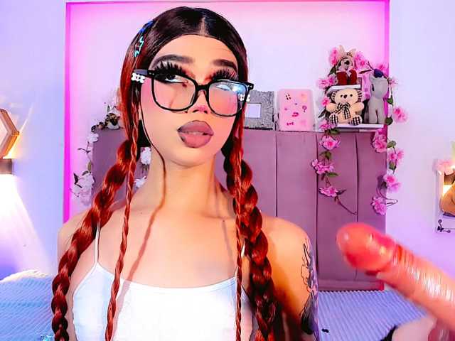 Sarahh-Sophia