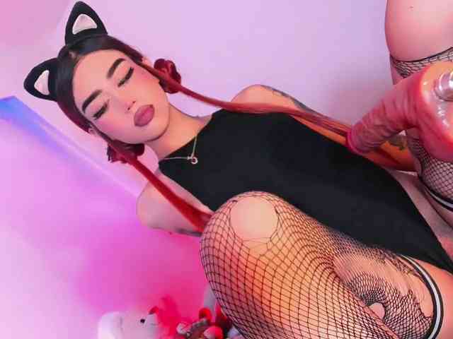 Sarahh-Sophia