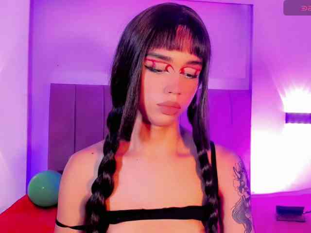 Sarahh-Sophia