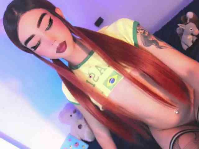 Sarahh-Sophia Live Webcam on BongaCams