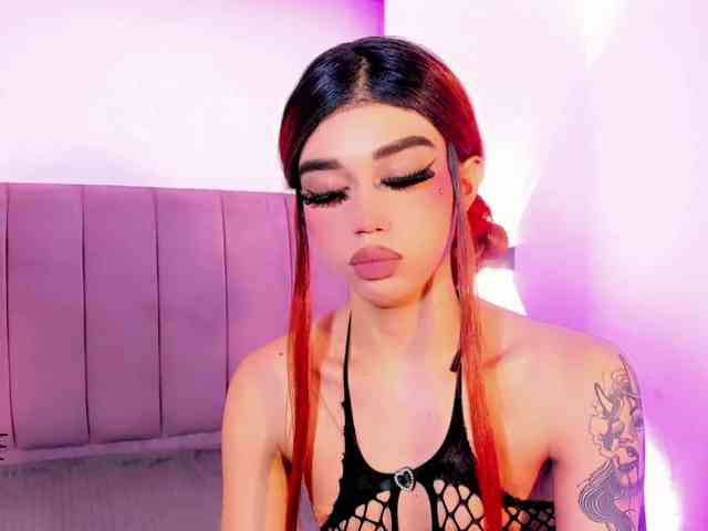 Sarahh-Sophia Live Webcam on BongaCams