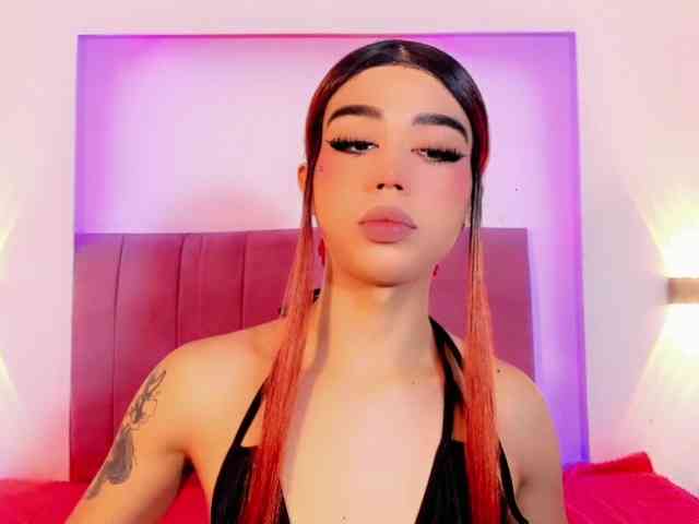 Sarahh-Sophia Live Webcam on BongaCams