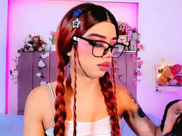 Sarahh-Sophia