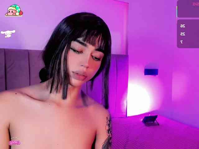 Sarahh-Sophia