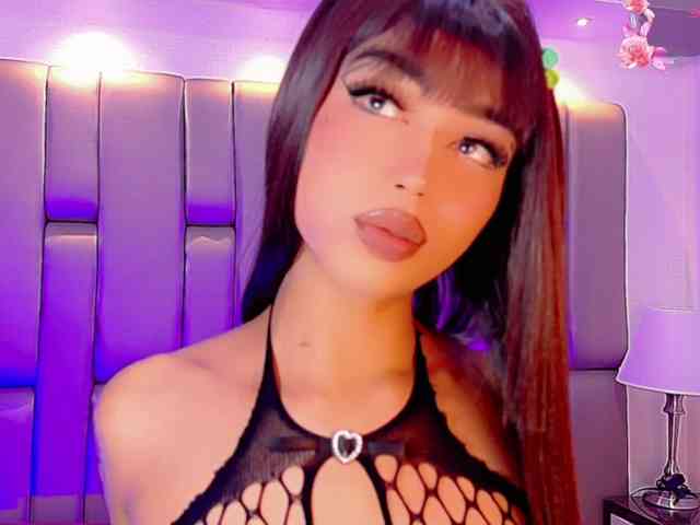 Sarahh-Sophia