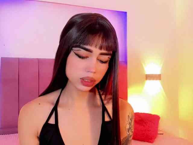 Sarahh-Sophia Live Webcam on BongaCams