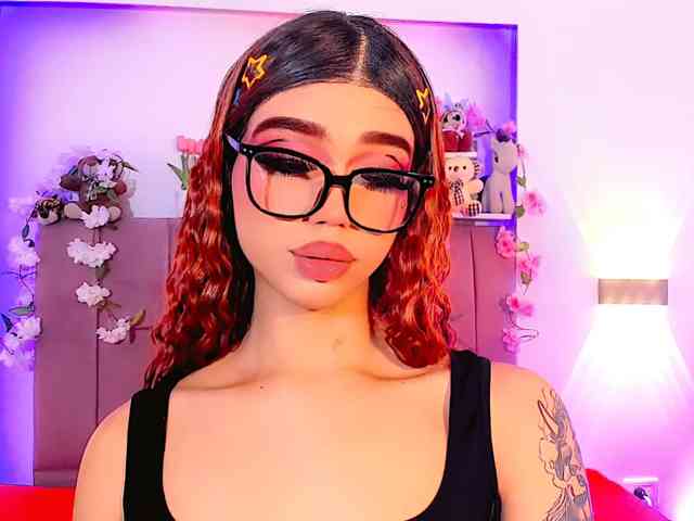 Sarahh-Sophia