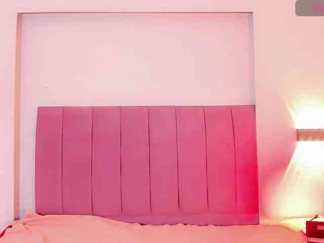 Sarahh-Sophia Sex Cam Show