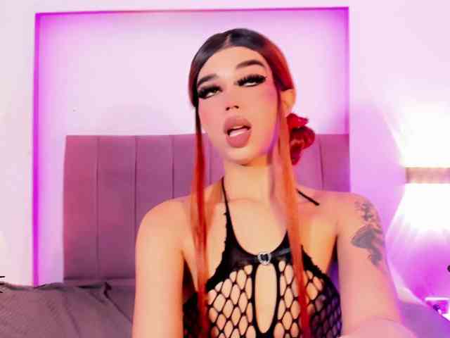 Sarahh-Sophia